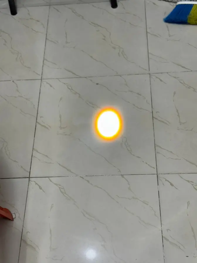 چراغ قوه اسمال سان (Small Sun) مدل P006