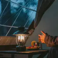 چراغ فانوس شارژی نیچرهایک مدل CNH22DQ025